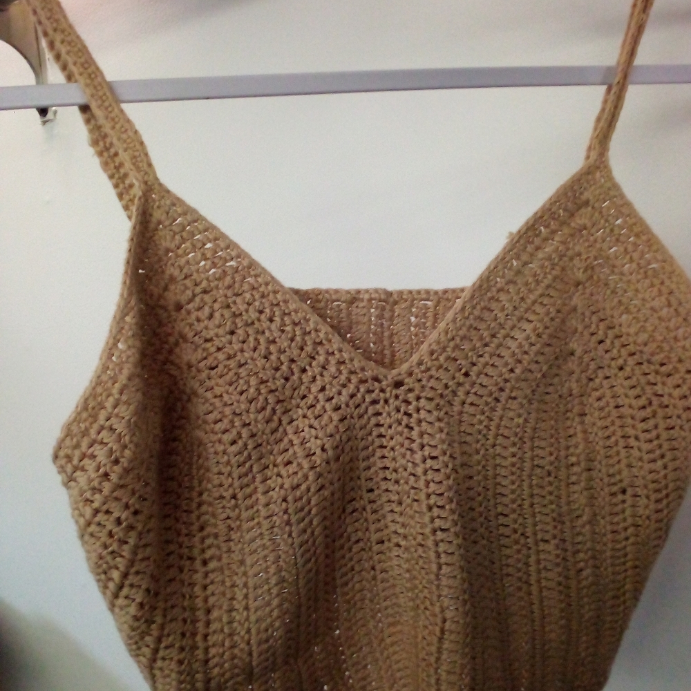Handmade crop top - Picture 2 of 2